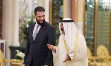 الرئيس السوري أحمد الشرع يختتم لقاءه مع أمير دولة الكويت الشيخ مشعل الأحمد الجابر الصباح