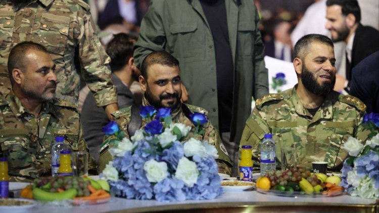 جانب من استقبال السادة الوزراء وعدد من الشخصيات الرسمية في حملة  "فداء لحماة"