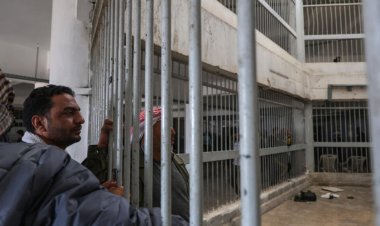 يوم فُتحت السجون… سوريا تستعيد حريتها وتحيي ذكرى تحرير المعتقلين من صيدنايا