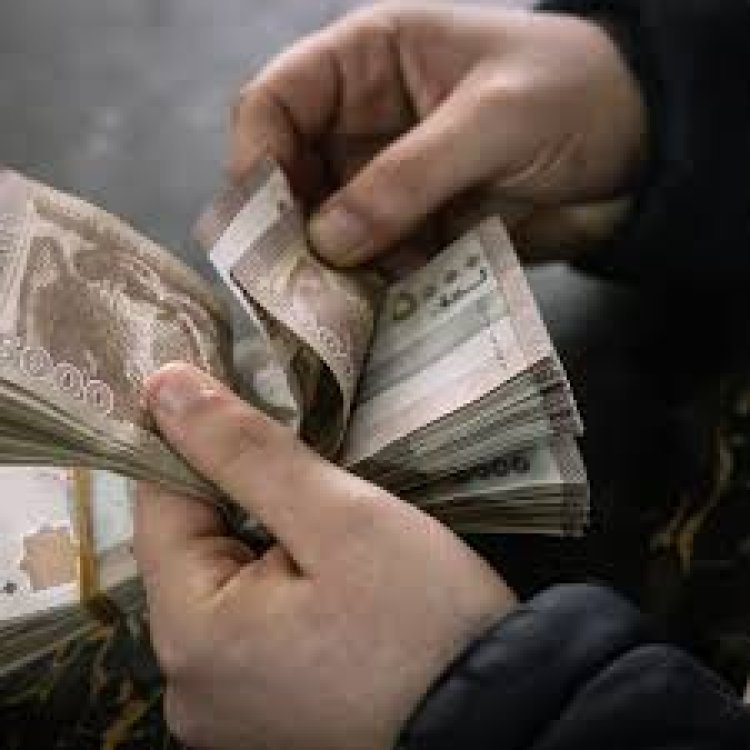 الليرة السورية تنتعش أمام الدولار بعد قرار إلغاء عقوبات «قيصر»